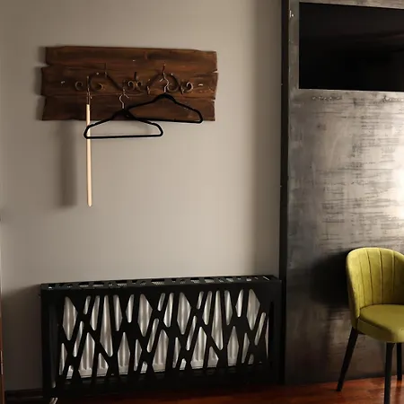 кузня критий басейн та сніданки входять у вартість