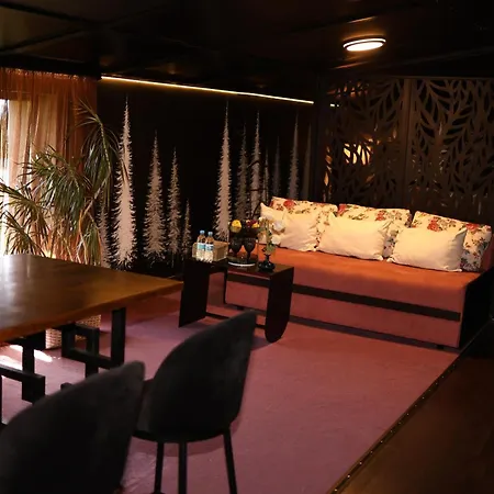 кузня критий басейн та сніданки входять у вартість *