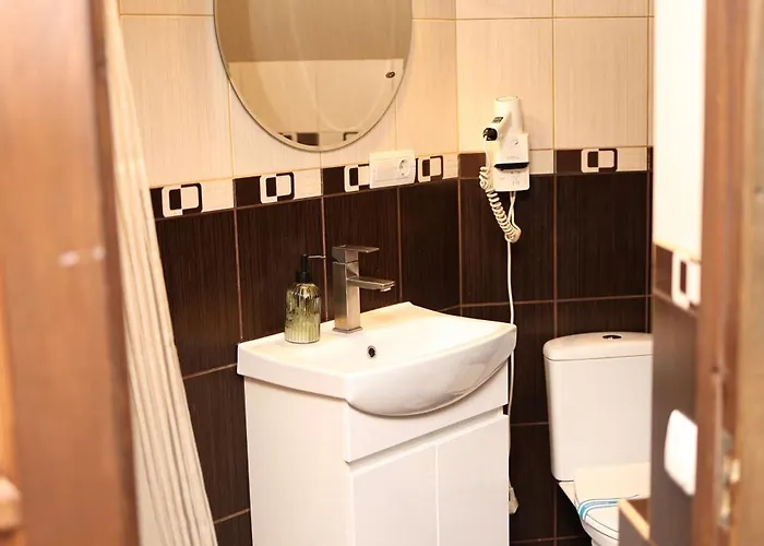 Hotel кузня зона та сніданки входять у вартість